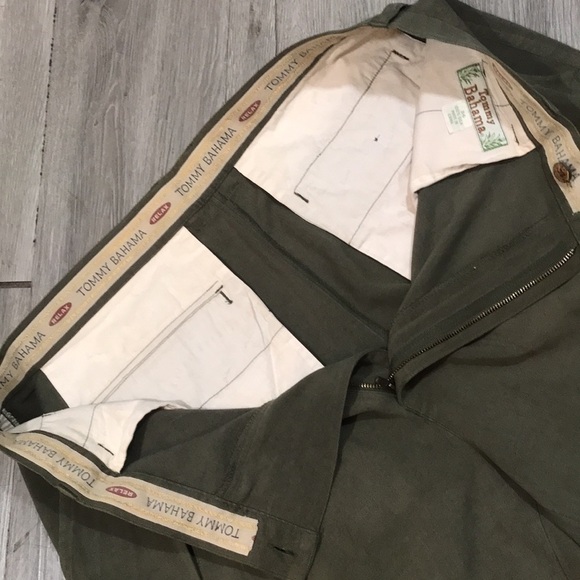 Tommy Bahama Olive Green Pleated Front 100% Silk Shorts size 34 - Picture 6 of 8